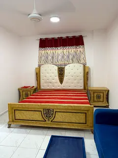WELL FURNISHED MASTER BED ROOM READY TO MOVE IN SEWA AND WI-FI FREE