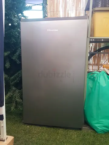 Compact single-door refrigerator - Hisense (silver) - excellent condition