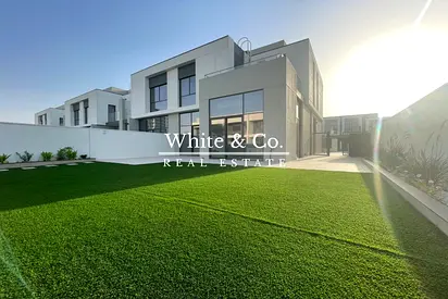 Internal Facing | Landscaped | Vacant Now