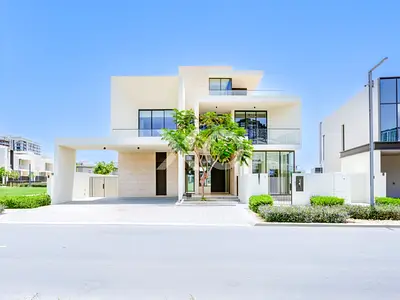 CORNER PLOT | BEST DEAL | MAIN LAGOON