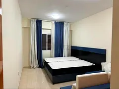 Spacious private room ready to move in from 1 st June for Indian married family without kids