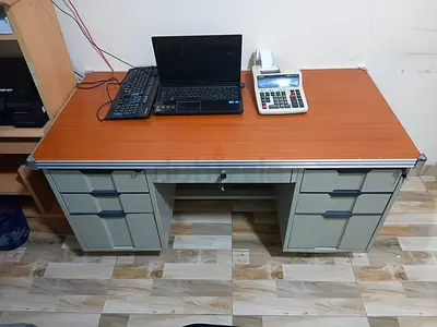 Office table