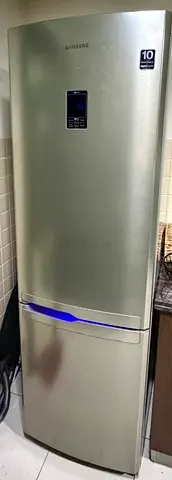 Samsung fridge freezer - Silver, Good Condition