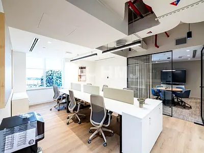 Premium Location | Spacious Office | 19 Desks