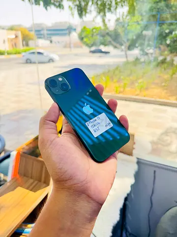 📱 iPhone 13 – Green Color 💚