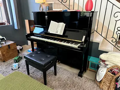 Yamaha U3 - Classic Japanese Upright Piano. Bench Included!