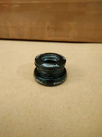 RISK mtb headset for non tapered frame.