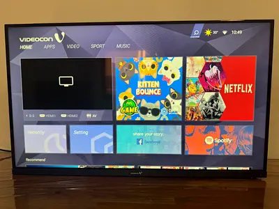 32-inch Smart LED TV almost new condition