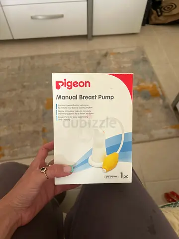 Pigeon Manual Breast Pump - Lightweight, Single Piece