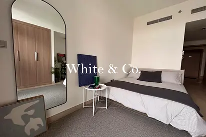 Ready to go | Fully furnished | Studio
