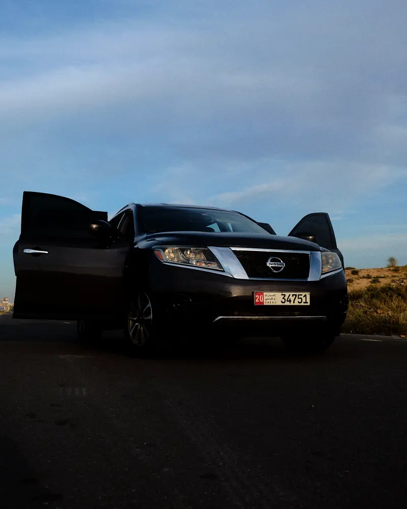 Nissan Pathfinder 2014 — photo 1 of 3