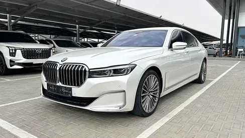 2020 BMW 740 Li  GCC Specs