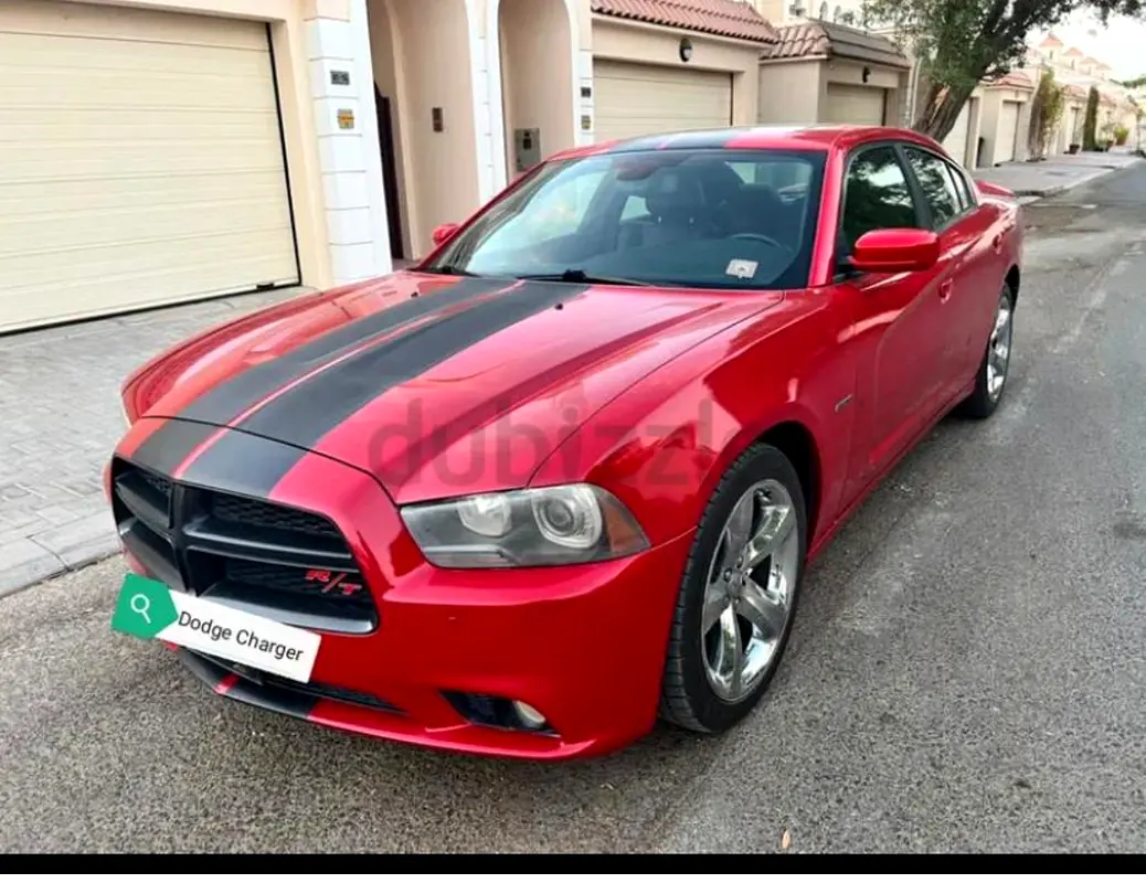 Dodge Charger 2012 — photo 1 of 4