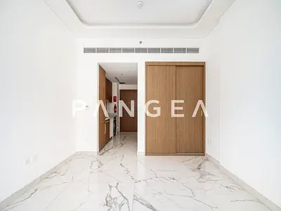 Vacant on Transfer | Mid Floor | Pool View