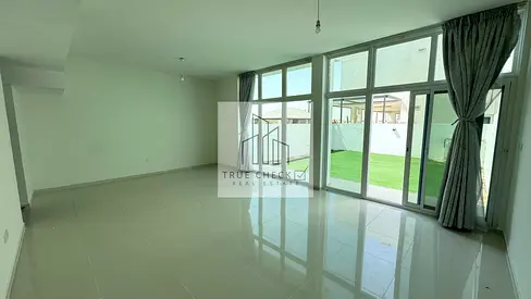 Spacious 5 Bedrooms | Unfurnished | Well Maintained | Vacant