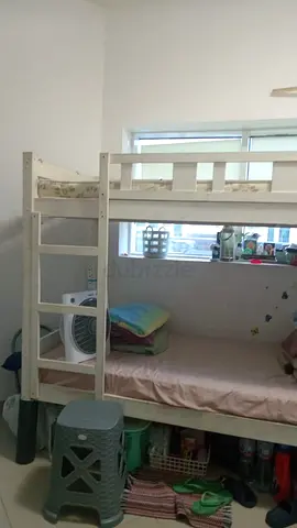 Bed space for ladies only