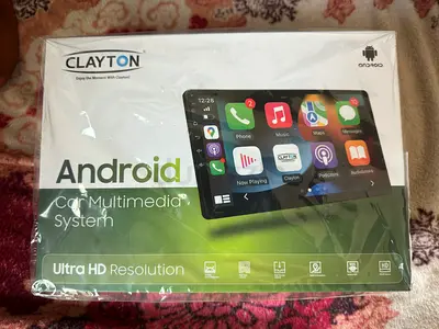 Clayton 10.1 Car Multimedia System with front and back camera (With original box)