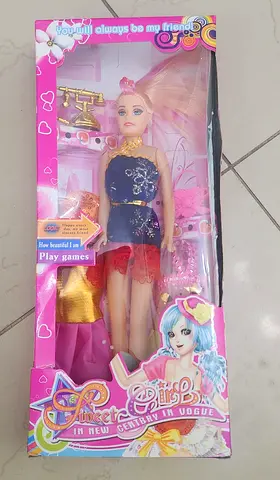 Boxed fashion doll set with accessories - gently used