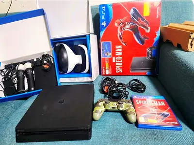 Playstation 4 Slim Spiderman Edition 1 TB with complete VR Set