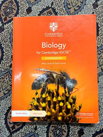 Cambridge IGCSE Biology Coursebook (4th edition) - M. Jones  G. Jones