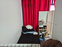 Female excutive bedspace near dip metro station