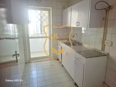 IDEAL LOCATION, 1BHK WITH 2BATHROOM AND BALCONY,CLOSE KITCHEN, RENT 48K/6CHQS.