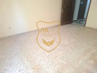 IDEAL LOCATION, 1BHK WITH 2BATHROOM AND BALCONY,CLOSE KITCHEN, RENT 48K/6CHQS.