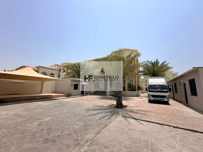 Amazing | Modern spacious studio | Sep.kitchen | bathtub | Parking