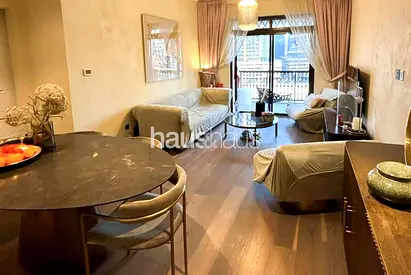 Furnished | Upgraded | High Floor | Ready