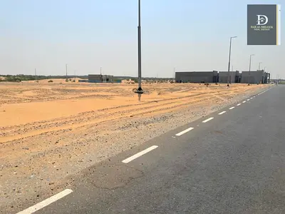 � للبيع أرض تجارية مميزة في الشارقة – منطقة مزيرعة (الرحمانية تجاري)