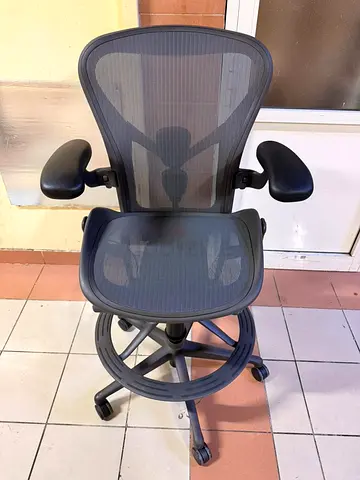 Authentic Remastered V2 Version Herman Miller Aeron Chair Fully Adjustable Size B Graphite