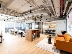Vacant Prime Office | Close to Metro | Furnished