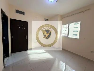 اجمل غرفة ماستر  وصاله مع باركن مساحة كبيرة موقع قريب من كافة الخدمات والمولات
