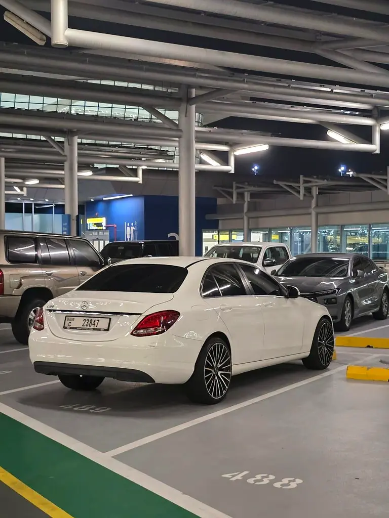 Mercedes-Benz C-Class 2015 — photo 1 of 8