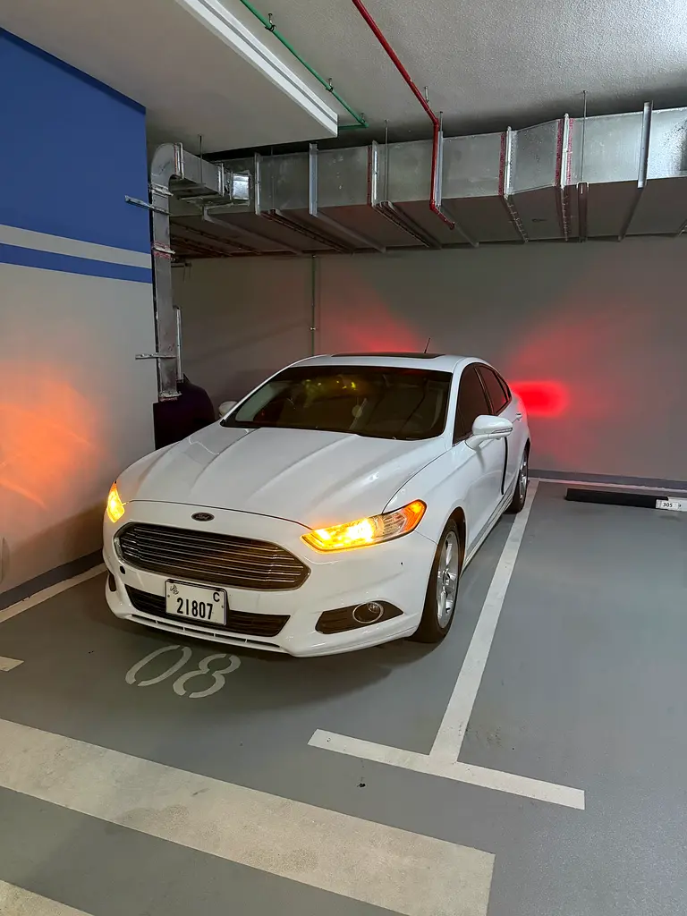Ford Fusion 2015 — photo 1 of 6