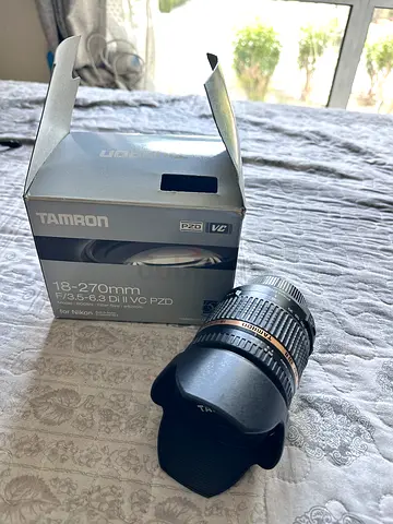 Tamron 18-270mm F/3.5-6.3 Di II VC