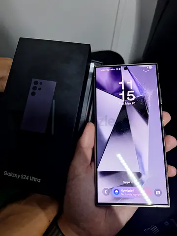 Samsung Galaxy S24 Ultra with Box