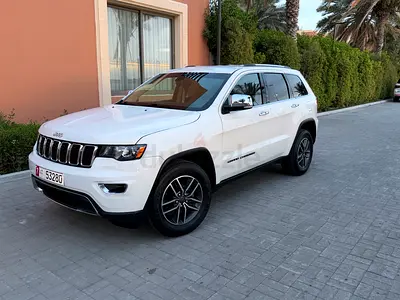 Amazing Jeep Grand Cherokee limited Car with Full service history