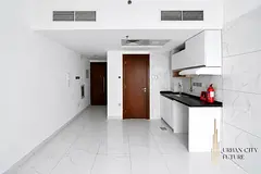 Well Maintained - Good for Single/Couples - RTA Bus available — 3