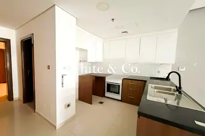 Modern Spacious | 2+Maid | Upgraded Views
