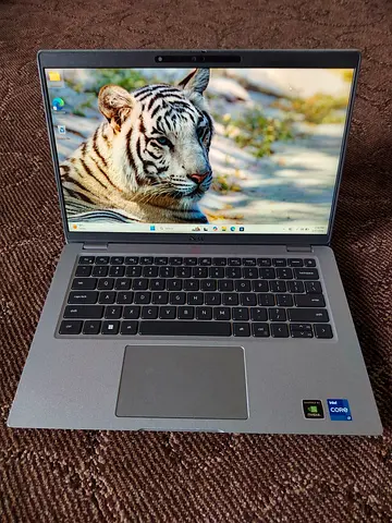 DELL Precision i7-12th, 4 GB Nvidia graphics, 16 GB DDR5 RAM, 512 SSD, Touch Screen