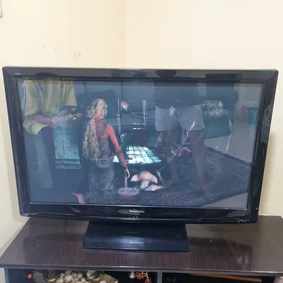 Panasonic 42-inch plasma TV - Good Working Condition