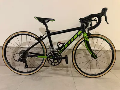 Immaculate Scott Speedster 24 Junior kids road bike RRP AED7500