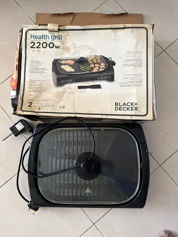 Black+Decker 2200W Electric Health Grill with Glass Lid