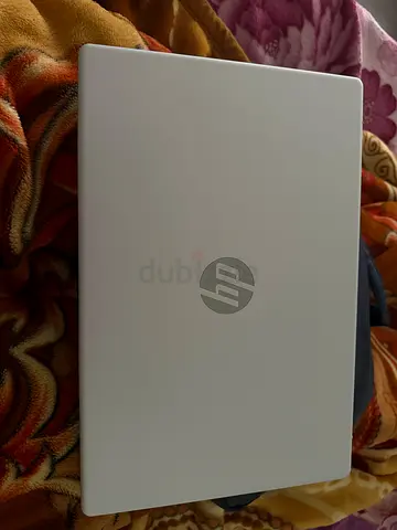 HP Laptop - Silver, Good Condition/AMD Ryzen Al5 330 w radeon 820m/ 24gb RAM/511 GB ssd