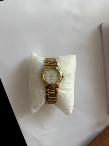 Women’s citizen gold watch