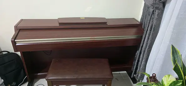 Yamaha-style Upright Digital Piano with Bench - Good Condition