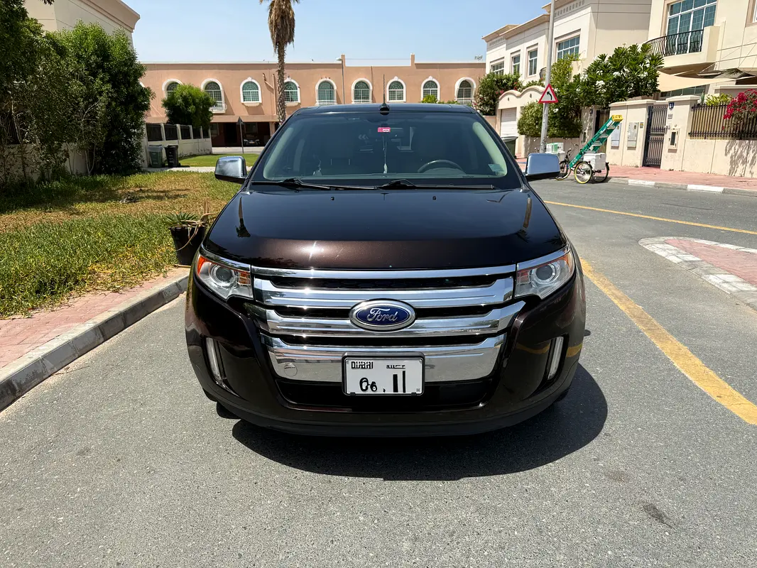 Ford Edge 2014 — photo 1 of 10