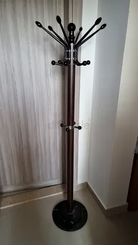 Free-standing wooden coat rack with multiple hooks شماعة خشب أصلي و رخام ممتازة نظيفة