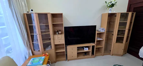 Light Oak Wall Unit / Entertainment Center with Glass Cabinets 8 pieces